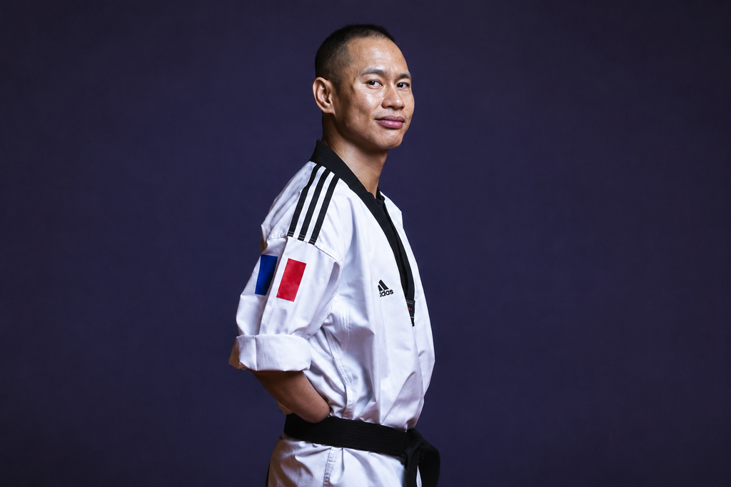 "JE PREFERE ETRE UN EXEMPLE PLUTOT QU'UN CHAMPION" - BOPHA KONG