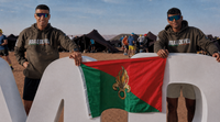 légionnaires portant des sweats Boule de Feu Impact personnalisés lors du Marathon des Sables