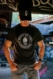 homme portant un t-shirt Boule de Feu Esprit Guerrier noir synthétique vue face